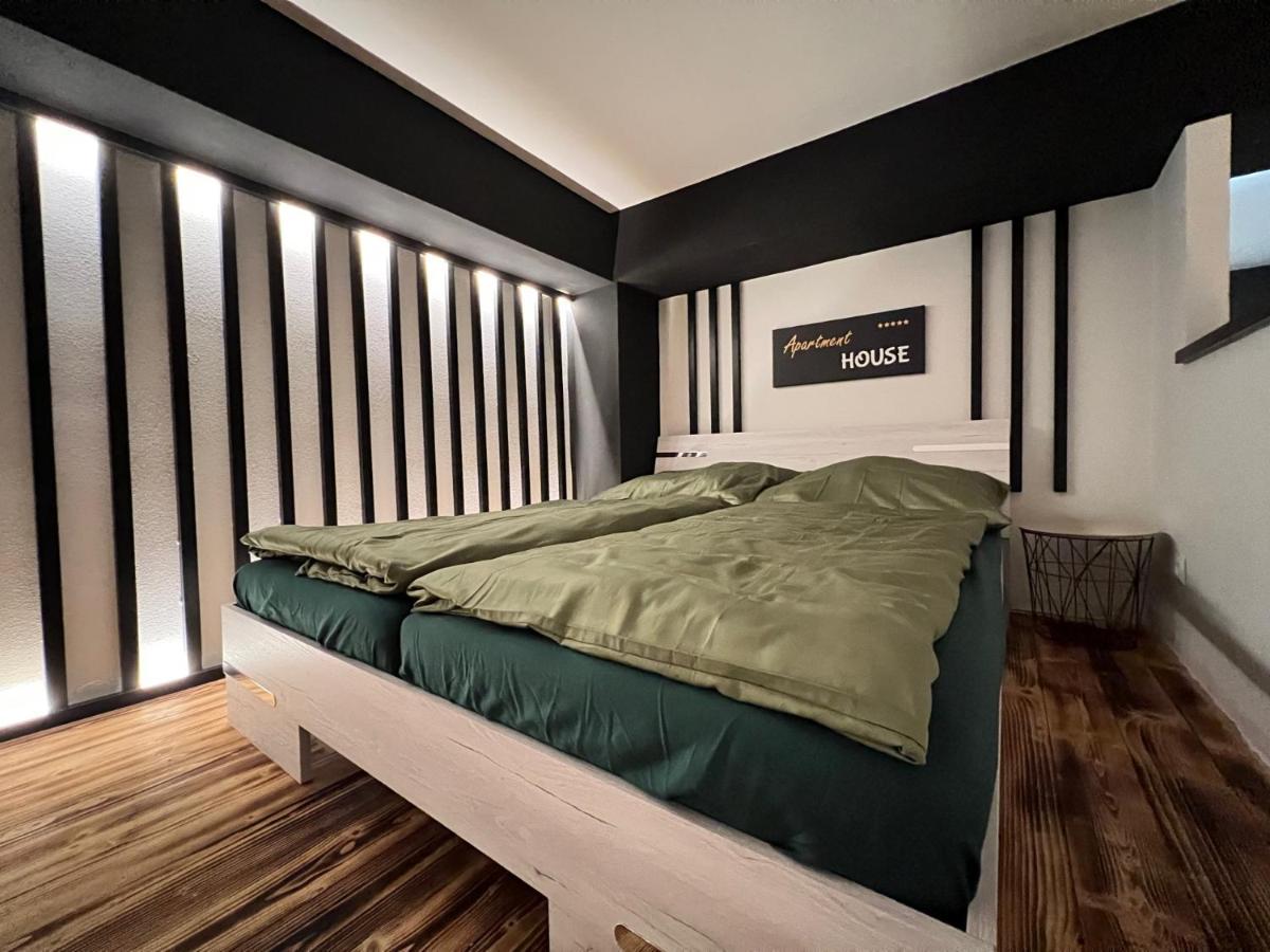 Apartment House Nová Dubnica Екстериор снимка