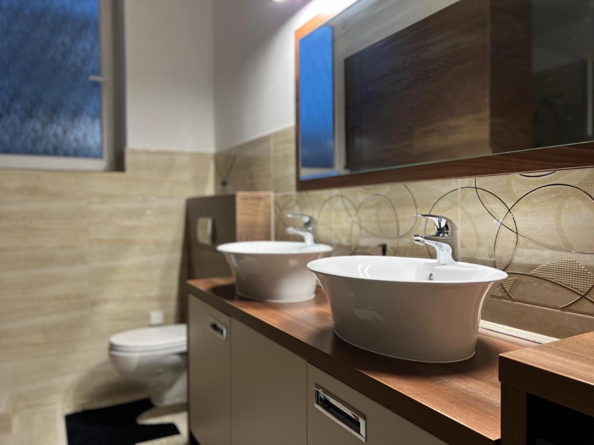 Apartment House Nová Dubnica Екстериор снимка